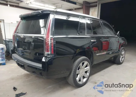 2017 Cadillac Escalade Luxury z USA, uszkodzony, nr VIN 1GYS3BKJ1HR253492